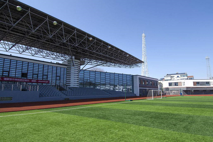 邛崃体育场看台网架工程